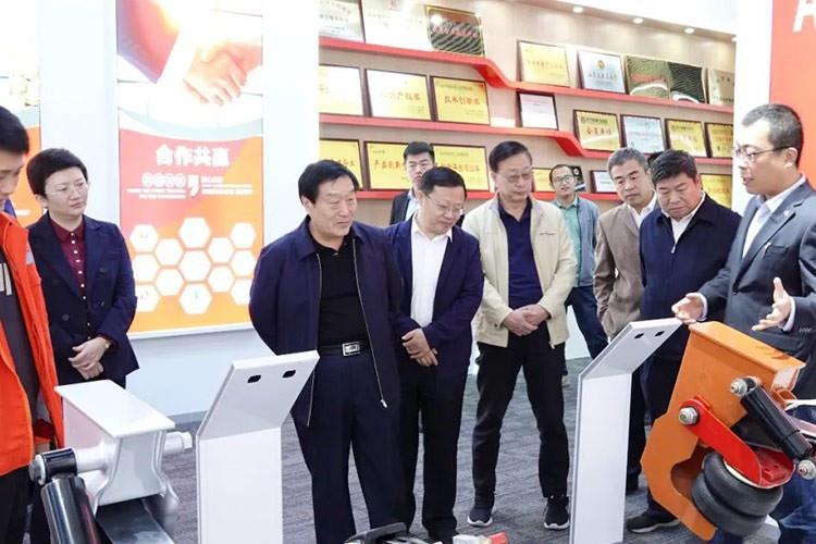 We warmly welcome the relevant leaders of the Organization Department of Jining Municipal Party Committee to visit and guide the work of Shandong Zhengyang Group, accompanied by personnel from the Organization Department of Liangshan County Committee