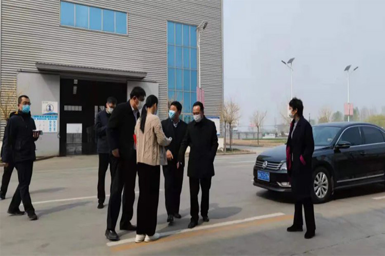 Wang Hongwei, member of the Standing Committee of Jining Municipal Party Committee and Executive Vice Mayor, visited Zhengyang Group for research and guidance on work