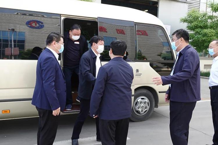 We warmly welcome Vice Mayor Zhang Shengming of Jining City to visit Zhengyang Group for research and guidance